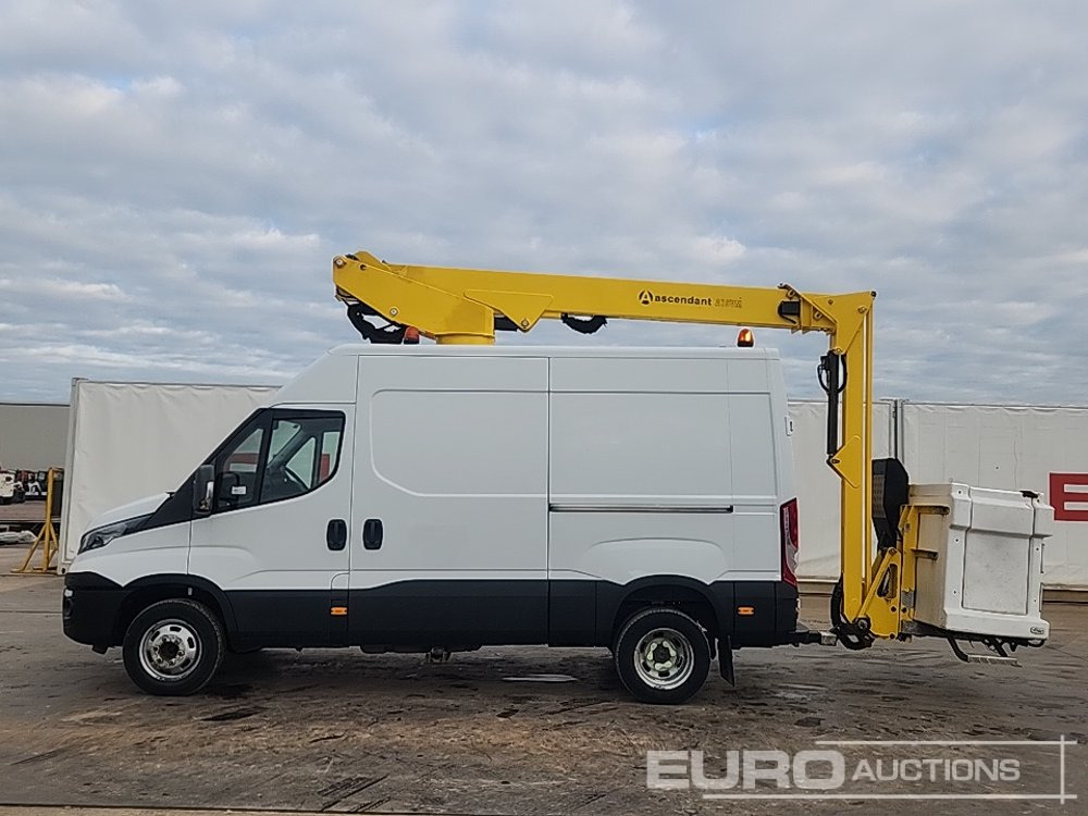 2019 Iveco Daily 50C15 - Dvižna ploščad montirana na tovornjak: slika 2 2019 Iveco Daily 50C15 - Dvižna ploščad montirana na tovornjak: slika 2