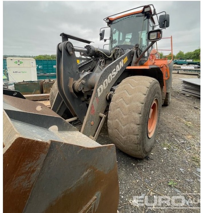 2020 Doosan DL300-5 - Kolesni nakladalec: slika 1 2020 Doosan DL300-5 - Kolesni nakladalec: slika 1