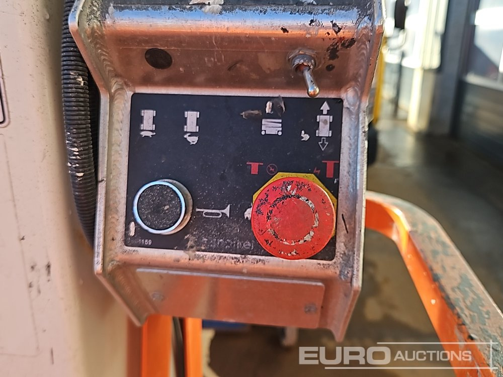 Dvižna ploščad 2020 Snorkel TM16E: slika 17