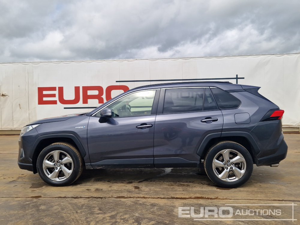2021 Toyota RAV 4 - SUV: slika 2 2021 Toyota RAV 4 - SUV: slika 2