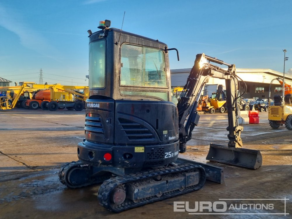 2022 Hyundai R25Z-9AK - Mini bager: slika 5 2022 Hyundai R25Z-9AK - Mini bager: slika 5