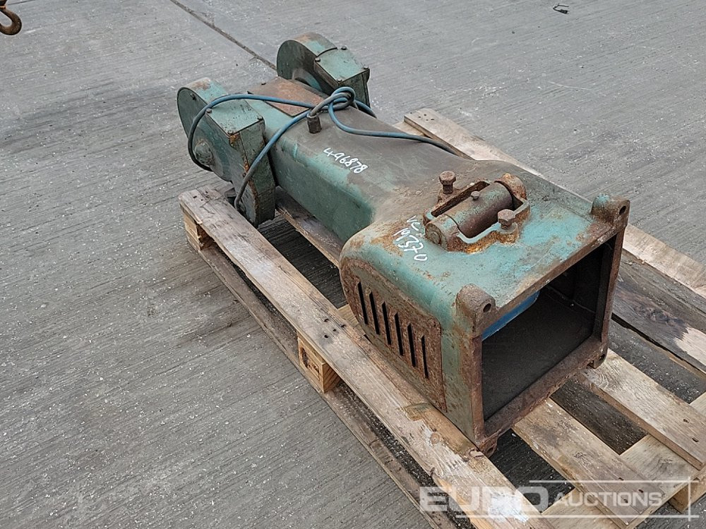 230Volt Pedestal Grinder - Gradbena oprema: slika 3 230Volt Pedestal Grinder - Gradbena oprema: slika 3