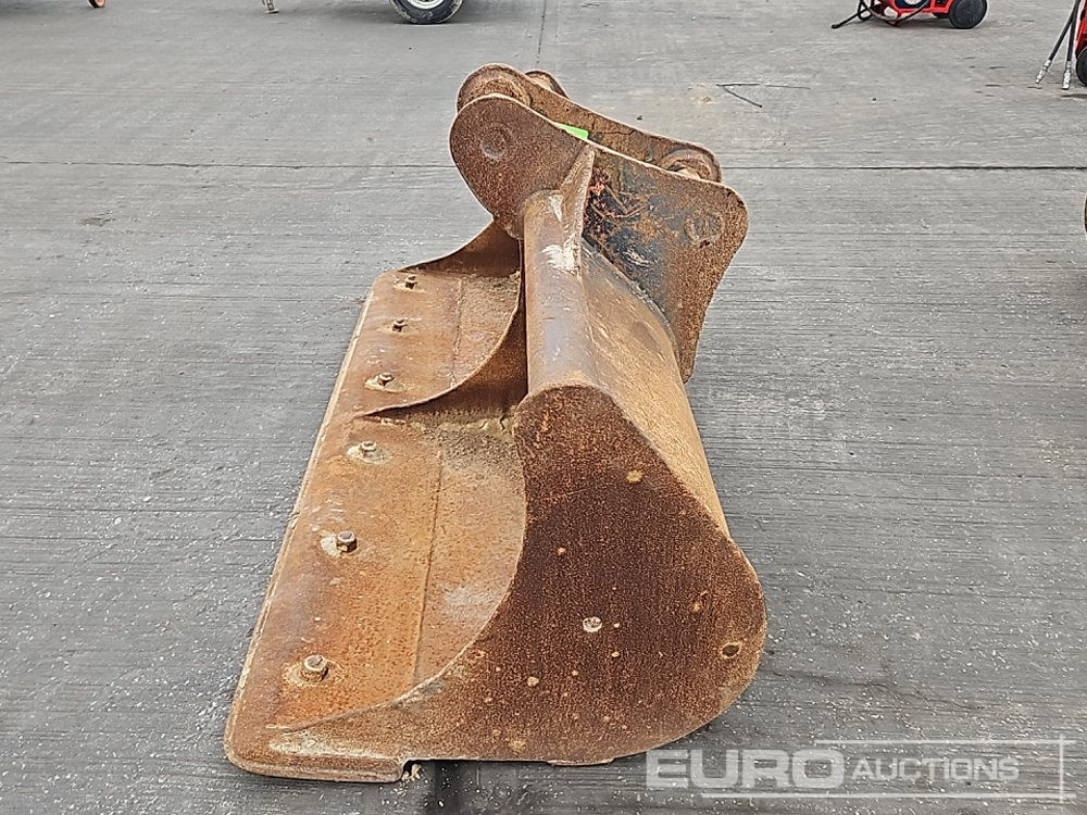 72" Ditching Bucket 65mm Pin to suit 13 Ton Excavator - Žlica: slika 2 72" Ditching Bucket 65mm Pin to suit 13 Ton Excavator - Žlica: slika 2