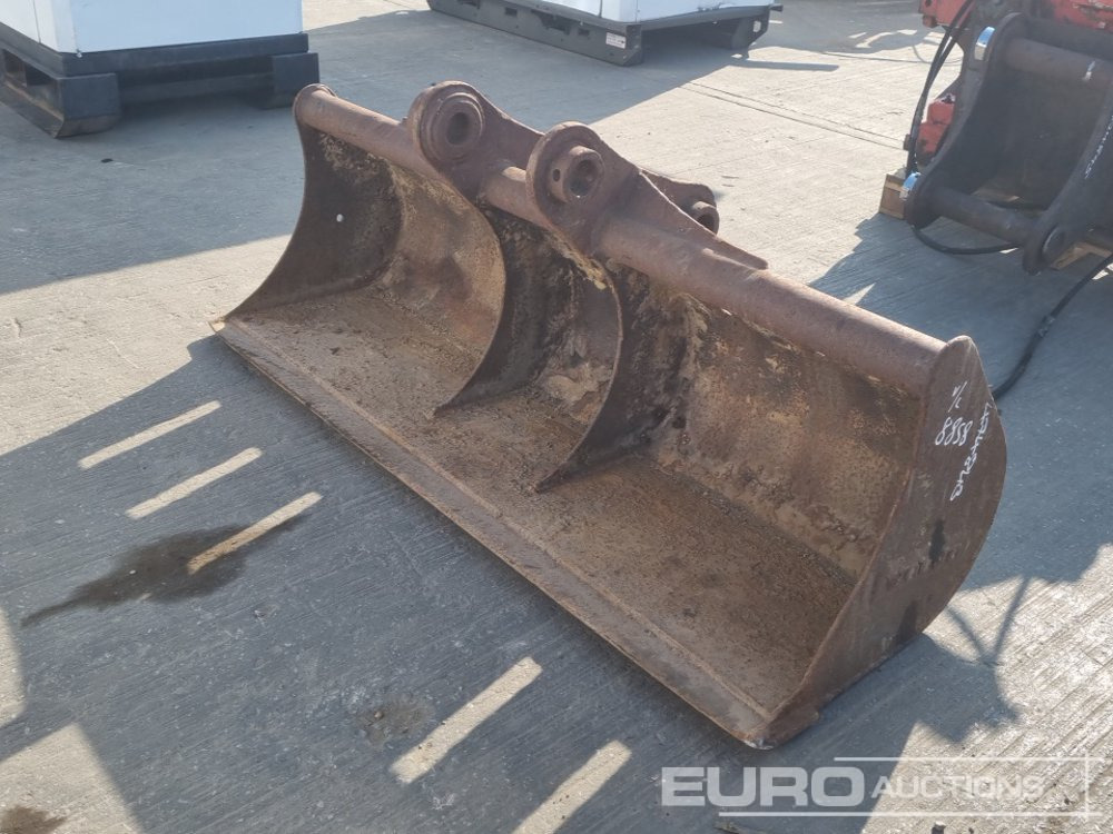 72" Ditching Bucket 65mm Pin to suit 13 Ton Excavator - Žlica: slika 1 72" Ditching Bucket 65mm Pin to suit 13 Ton Excavator - Žlica: slika 1