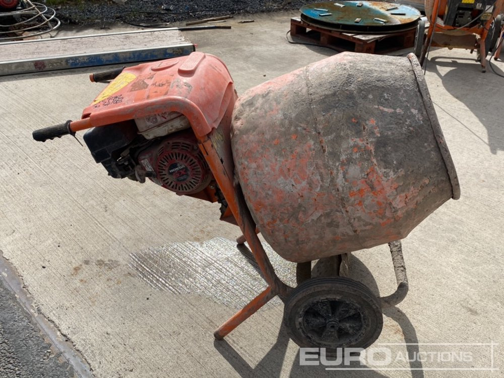 Altrad Minimmix 150 Petrol Cement Mixer, Honda Engine - Mešalec za beton: slika 5 Altrad Minimmix 150 Petrol Cement Mixer, Honda Engine - Mešalec za beton: slika 5