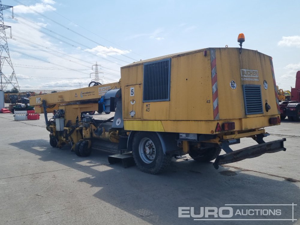 Bucher Schorling P21 Single Axle Runway Sweeper, Snow Clearing Brush, Snow Blower, Dryer - Snežni puhalnik: slika 3 Bucher Schorling P21 Single Axle Runway Sweeper, Snow Clearing Brush, Snow Blower, Dryer - Snežni puhalnik: slika 3