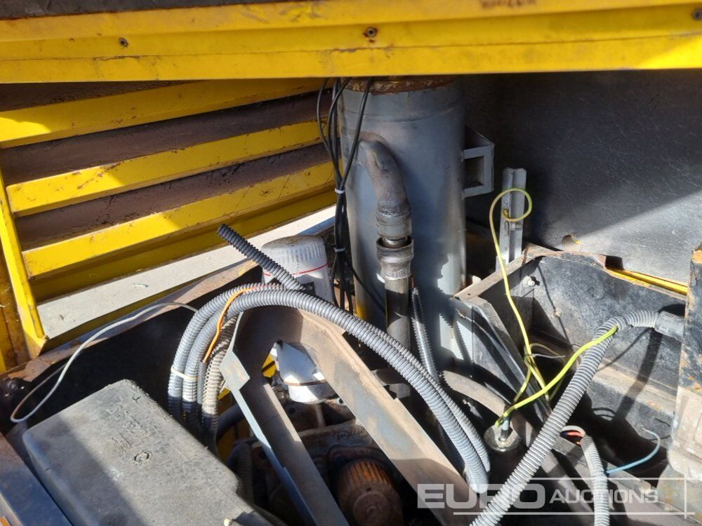 Zračni kompresor Comp Air Compressor (Engine Missing), Atlas Copco Single Axle Compressor (Engine Missing), Comp Air Single Axle Compressor (Engine Missing): slika 13 Zračni kompresor Comp Air Compressor (Engine Missing), Atlas Copco Single Axle Compressor (Engine Missing), Comp Air Single Axle Compressor (Engine Missing): slika 13