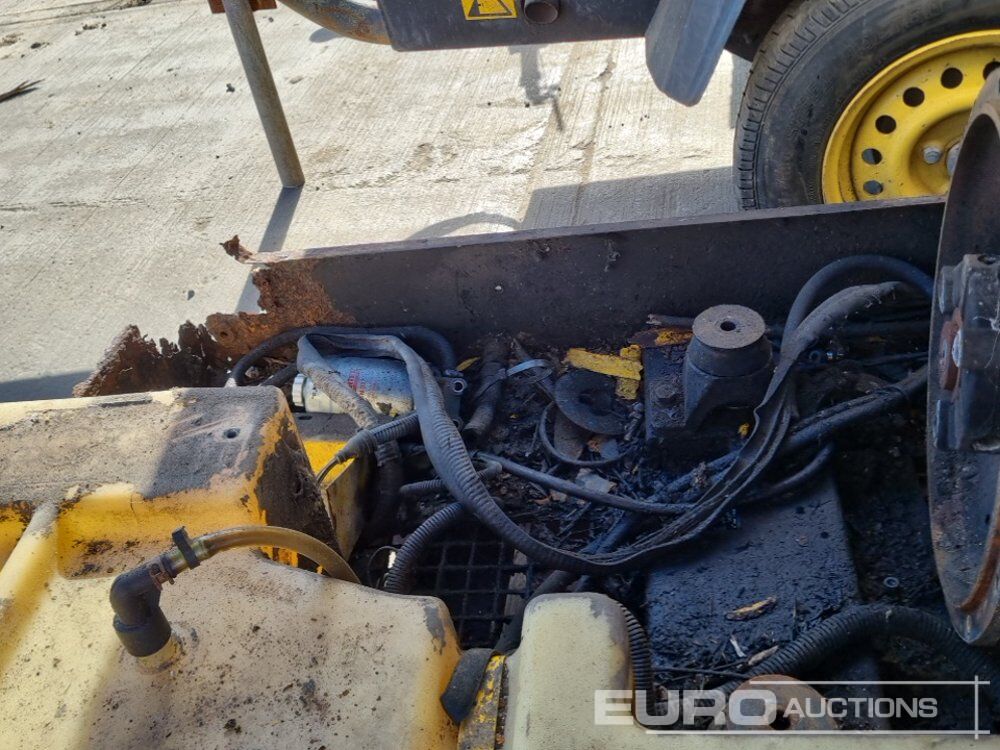 Zračni kompresor Comp Air Compressor (Engine Missing), Atlas Copco Single Axle Compressor (Engine Missing), Comp Air Single Axle Compressor (Engine Missing): slika 22 Zračni kompresor Comp Air Compressor (Engine Missing), Atlas Copco Single Axle Compressor (Engine Missing), Comp Air Single Axle Compressor (Engine Missing): slika 22