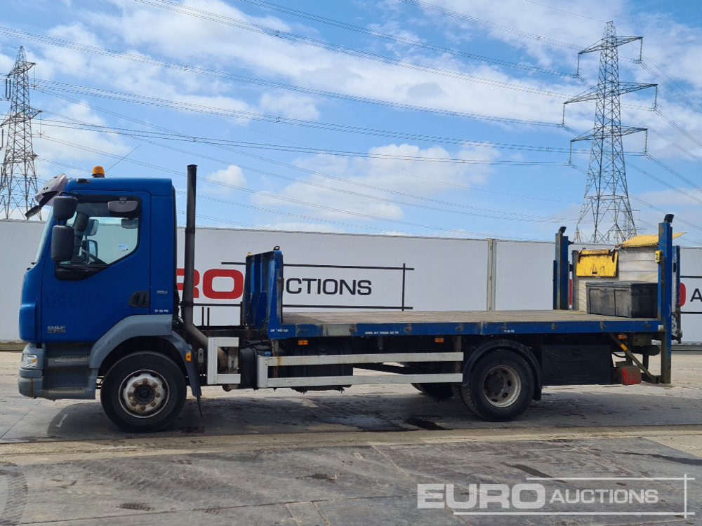 DAF LF55.220 - Tovornjak zabojnik: slika 2 DAF LF55.220 - Tovornjak zabojnik: slika 2