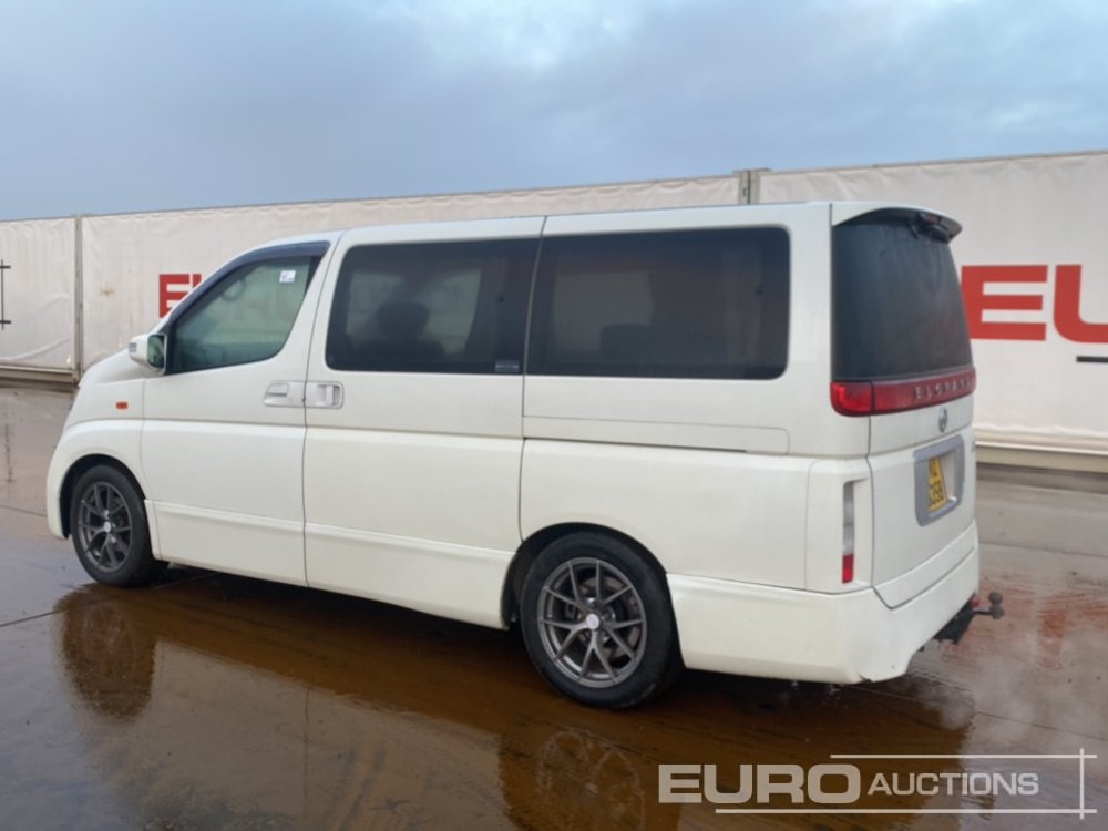 2003 Nissan Elgrand - Dostavno vozilo: slika 3 2003 Nissan Elgrand - Dostavno vozilo: slika 3
