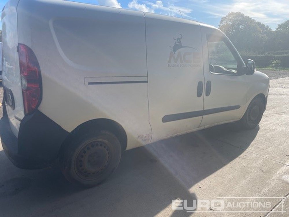 2015 Vauxhall Combo CDTI - Dostavno vozilo: slika 4 2015 Vauxhall Combo CDTI - Dostavno vozilo: slika 4