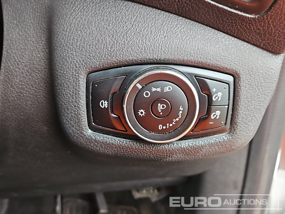 Dostavno vozilo 2017 Ford Transit Connect: slika 26