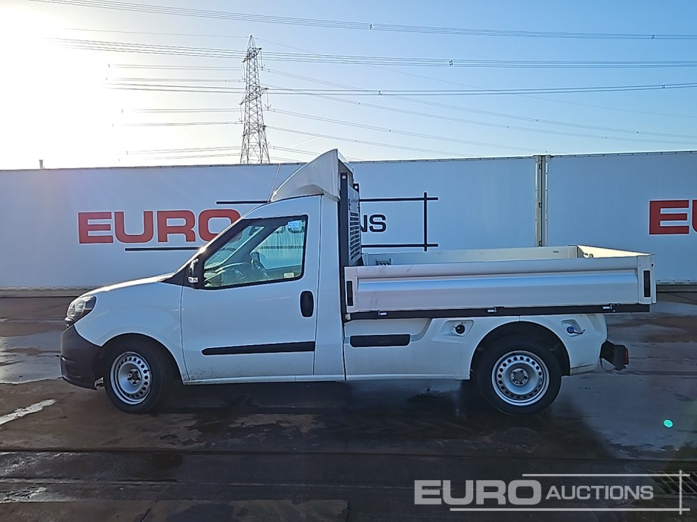 Fiat Doblo - Dostavno vozilo s kesonom: slika 2 Fiat Doblo - Dostavno vozilo s kesonom: slika 2