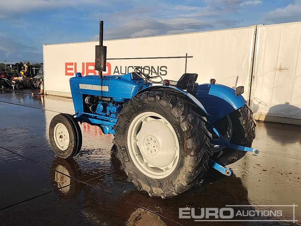 Ford 2WD Tractor - Traktor: slika 3 Ford 2WD Tractor - Traktor: slika 3
