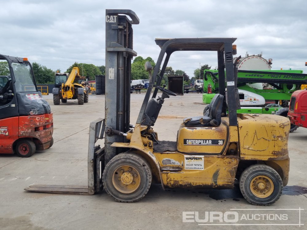 CAT DP30K - Gradbeni stroj: slika 2 CAT DP30K - Gradbeni stroj: slika 2