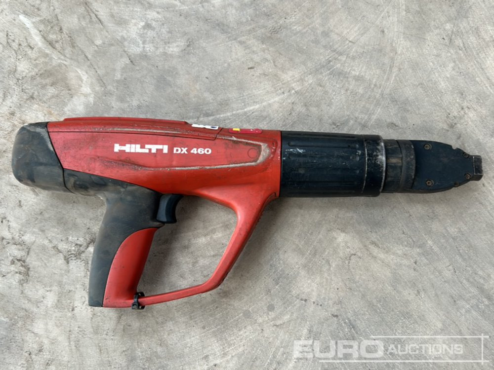 Hilti DX460 Nail Gun (Body & Case Only) - Gradbena oprema: slika 4 Hilti DX460 Nail Gun (Body & Case Only) - Gradbena oprema: slika 4