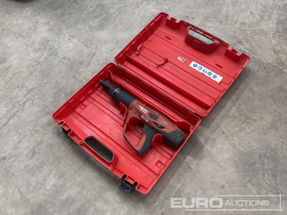 Hilti DX460 Nail Gun (Body & Case Only) - Gradbena oprema: slika 2 Hilti DX460 Nail Gun (Body & Case Only) - Gradbena oprema: slika 2