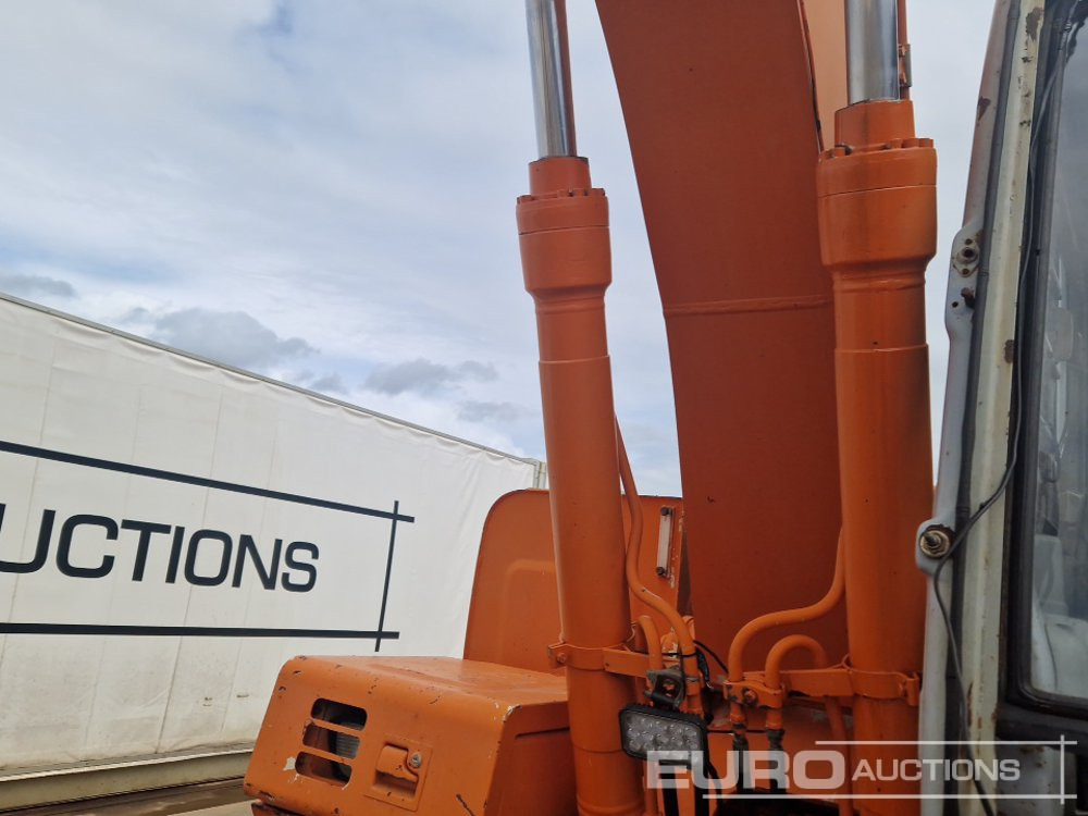 Bager goseničar Hitachi EX135: slika 20
