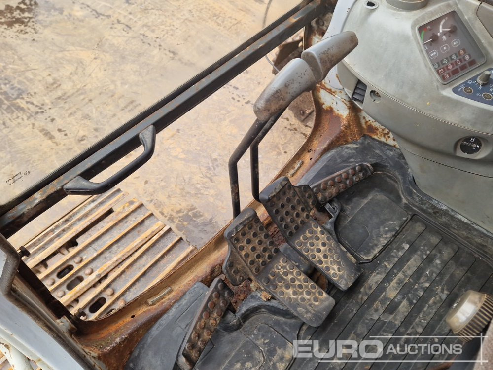 Bager goseničar Hitachi EX135: slika 44