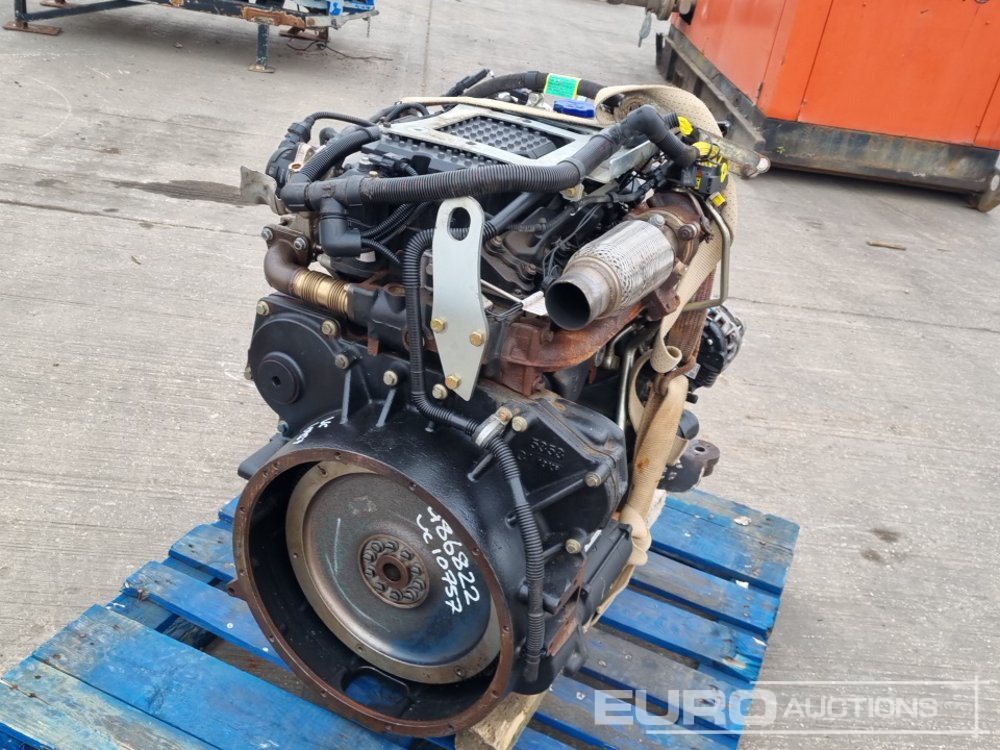 JCB 4 Cylinder Engine - Motor: slika 1 JCB 4 Cylinder Engine - Motor: slika 1