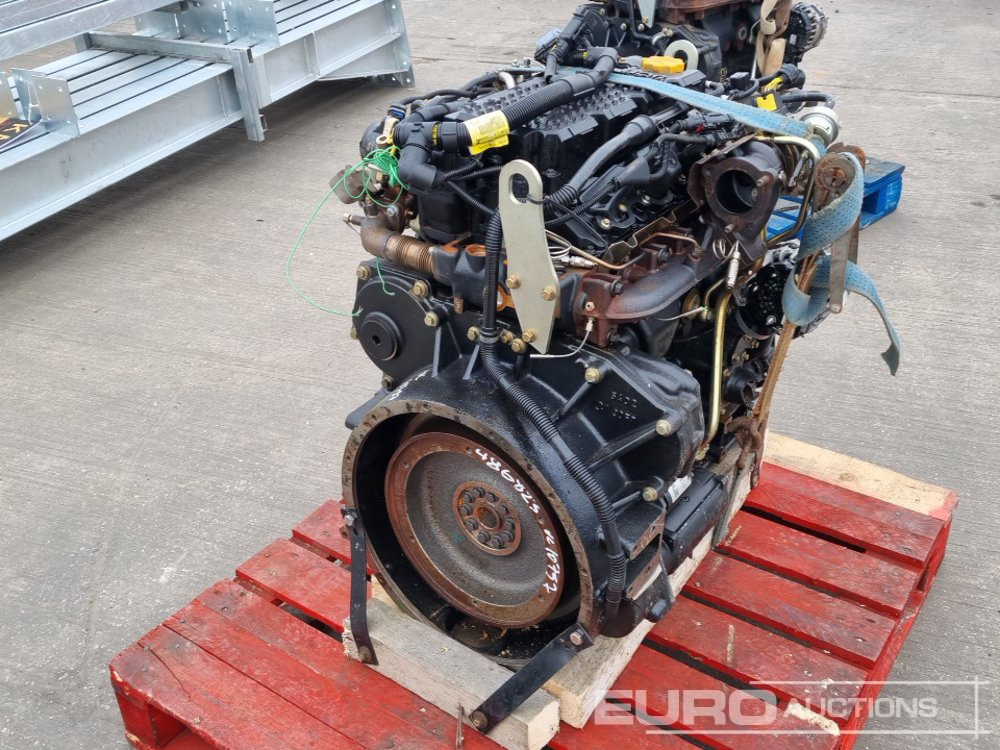 JCB 4 Cylinder Engine - Motor: slika 1 JCB 4 Cylinder Engine - Motor: slika 1