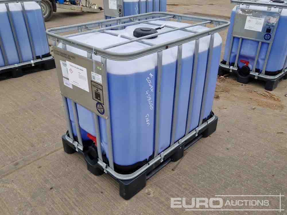 600 Litre IBC of Traffic Film Remover - Kmetijski stroj: slika 1 600 Litre IBC of Traffic Film Remover - Kmetijski stroj: slika 1