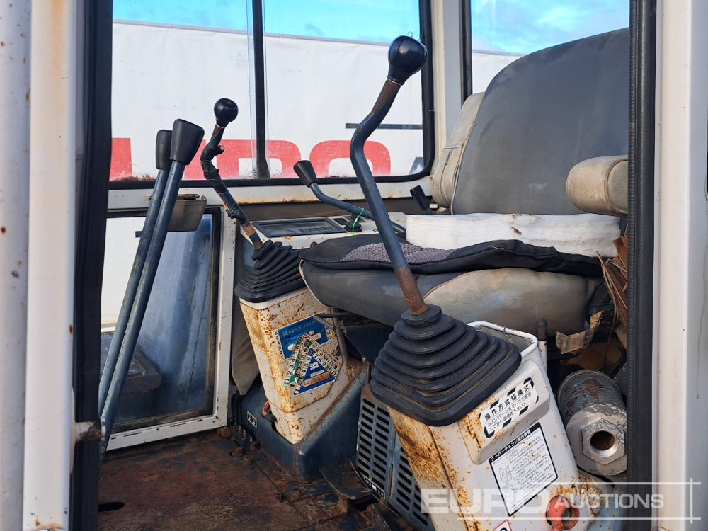 Mini bager Kubota KX-045: slika 27