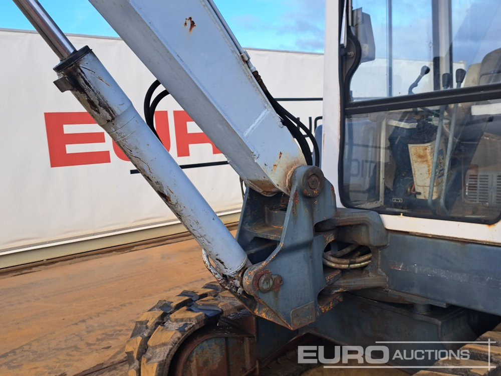 Mini bager Kubota KX-045: slika 20