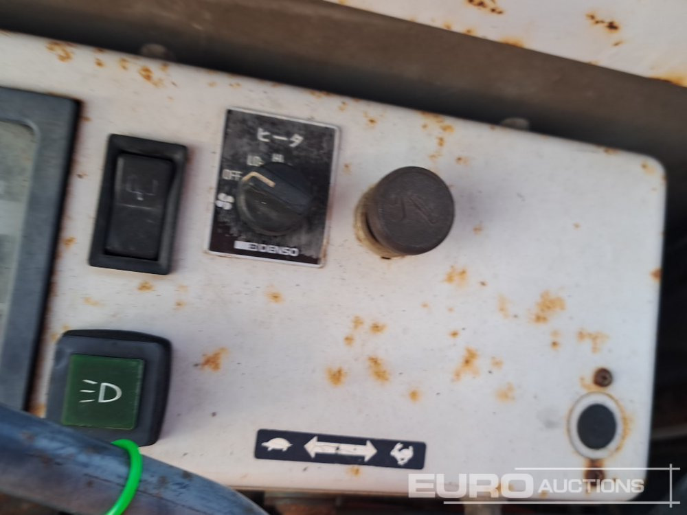 Mini bager Kubota KX-045: slika 37