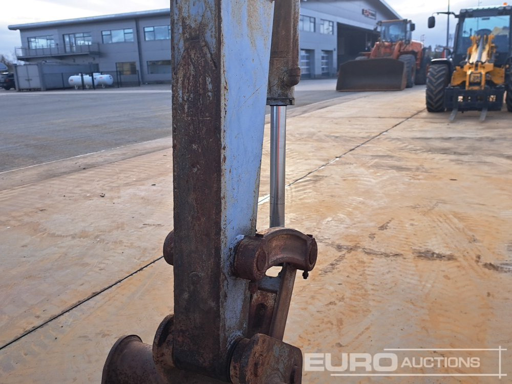 Mini bager Kubota KX-045: slika 22