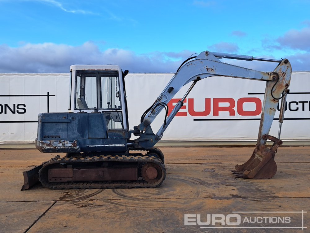 Mini bager Kubota KX-045: slika 6