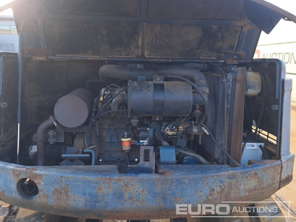 Mini bager Kubota KX-045: slika 38