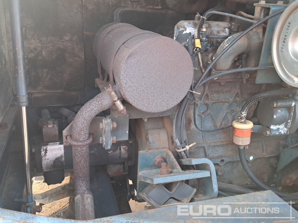 Mini bager Kubota KX-045: slika 39