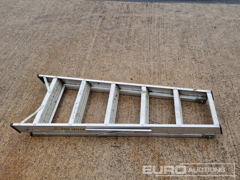 LFI 6 Tread Aluminium Step Ladder - Gradbena oprema: slika 2 LFI 6 Tread Aluminium Step Ladder - Gradbena oprema: slika 2