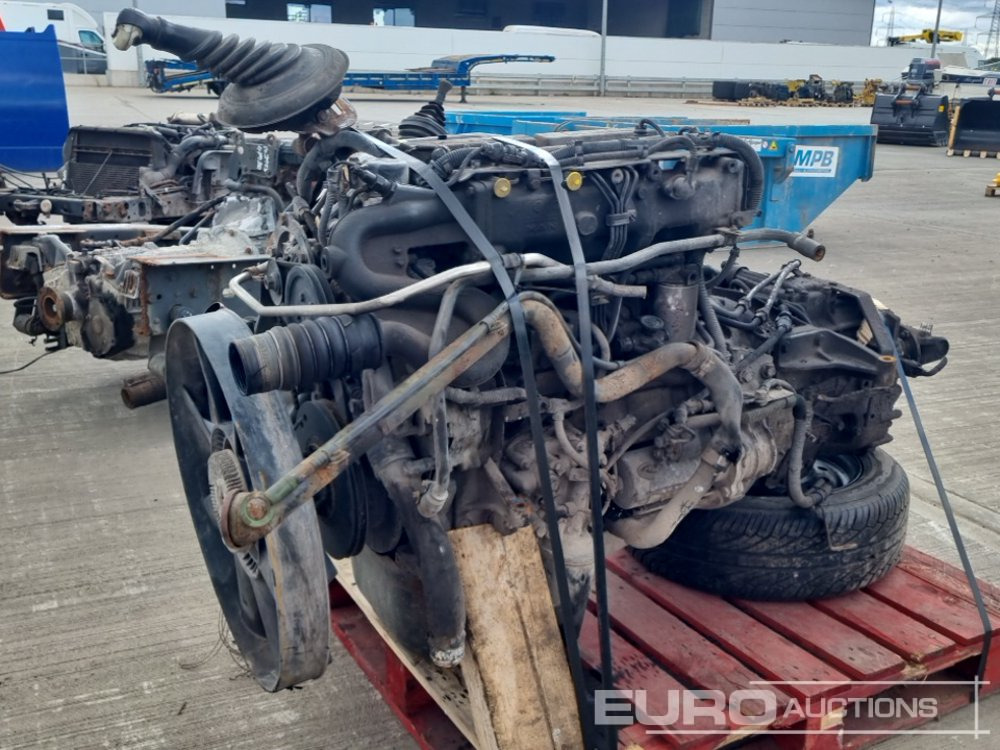 MAN 4 Cylinder Engine, Gearbox - Motor: slika 5 MAN 4 Cylinder Engine, Gearbox - Motor: slika 5