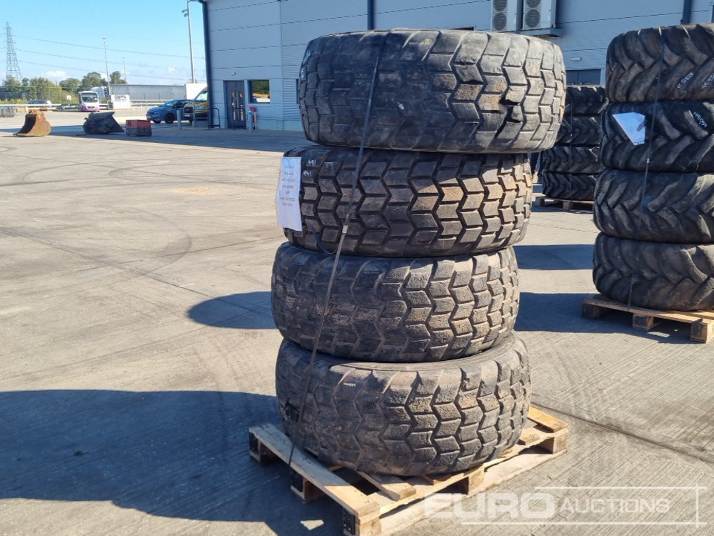 Mitas 445/65-22.5 Tyre (4 of) - Guma: slika 1 Mitas 445/65-22.5 Tyre (4 of) - Guma: slika 1