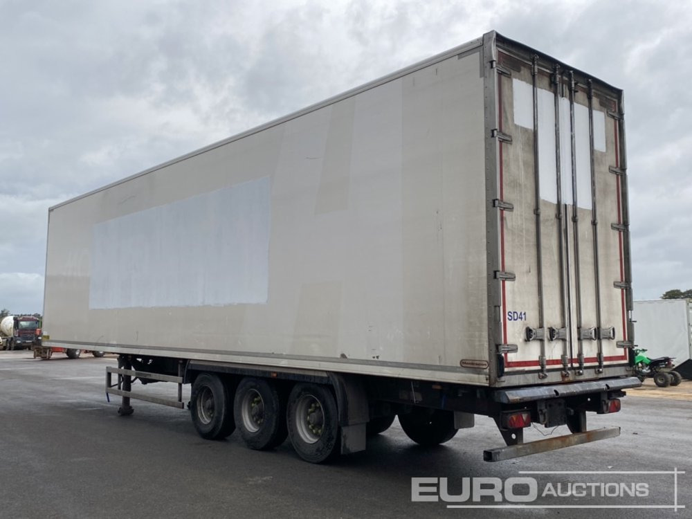 Montracon Tri Axle Refrigerated Trailer, BPW Axles, Carrier Equipment - Polprikolica hladilnik: slika 2 Montracon Tri Axle Refrigerated Trailer, BPW Axles, Carrier Equipment - Polprikolica hladilnik: slika 2
