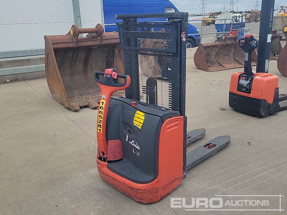 2008 Linde L12 - Oprema za rokovanje z materiali: slika 5 2008 Linde L12 - Oprema za rokovanje z materiali: slika 5