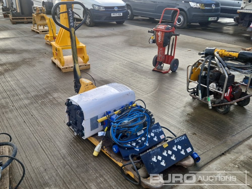 Pallet Truck, 110Volt Submersible Water Pump, 230Volt Dehumidifier, Battery Work Light, 230Volt Splitter - Gradbena oprema: slika 3 Pallet Truck, 110Volt Submersible Water Pump, 230Volt Dehumidifier, Battery Work Light, 230Volt Splitter - Gradbena oprema: slika 3