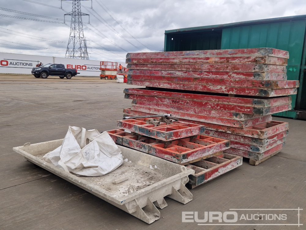 Peri Trio Concrete Formwork, 3.3m x 1.2m Panel (8 of), 3.3m x 0.9m Panel (4 of), 2.7m x 1.2m Panel (2 of), 1.2m x 0.6m Panel (3 of), 1.2m x 0.7m Panel (3 of), 0.9m x 0.6m Panel (2 of), Concrete Pourin - Stroj za asfalterska dela: slika 3 Peri Trio Concrete Formwork, 3.3m x 1.2m Panel (8 of), 3.3m x 0.9m Panel (4 of), 2.7m x 1.2m Panel (2 of), 1.2m x 0.6m Panel (3 of), 1.2m x 0.7m Panel (3 of), 0.9m x 0.6m Panel (2 of), Concrete Pourin - Stroj za asfalterska dela: slika 3