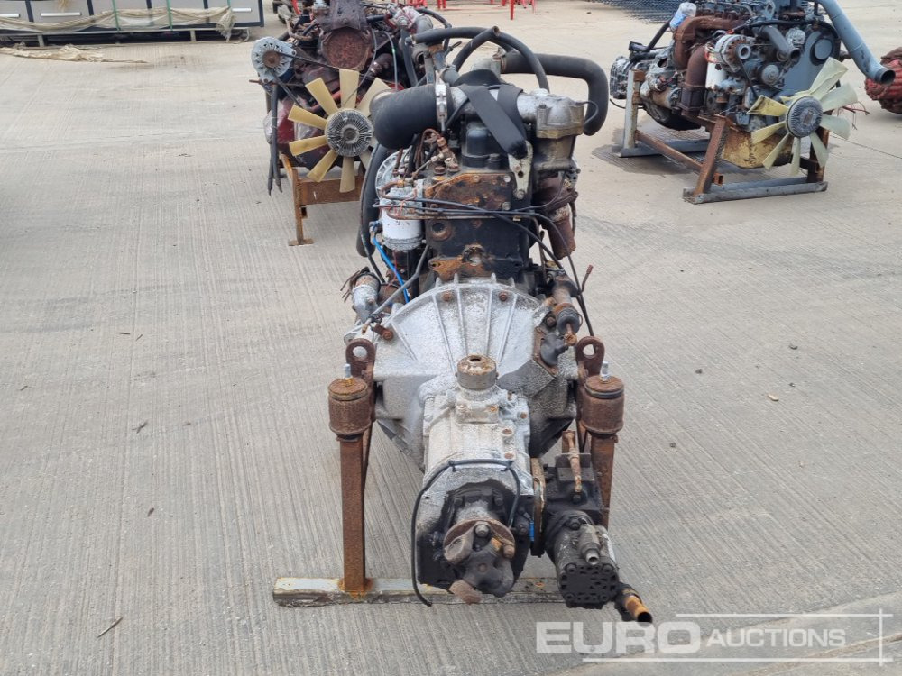 Perkins 4 Cylinder Engine, Gearbox - Motor: slika 2 Perkins 4 Cylinder Engine, Gearbox - Motor: slika 2