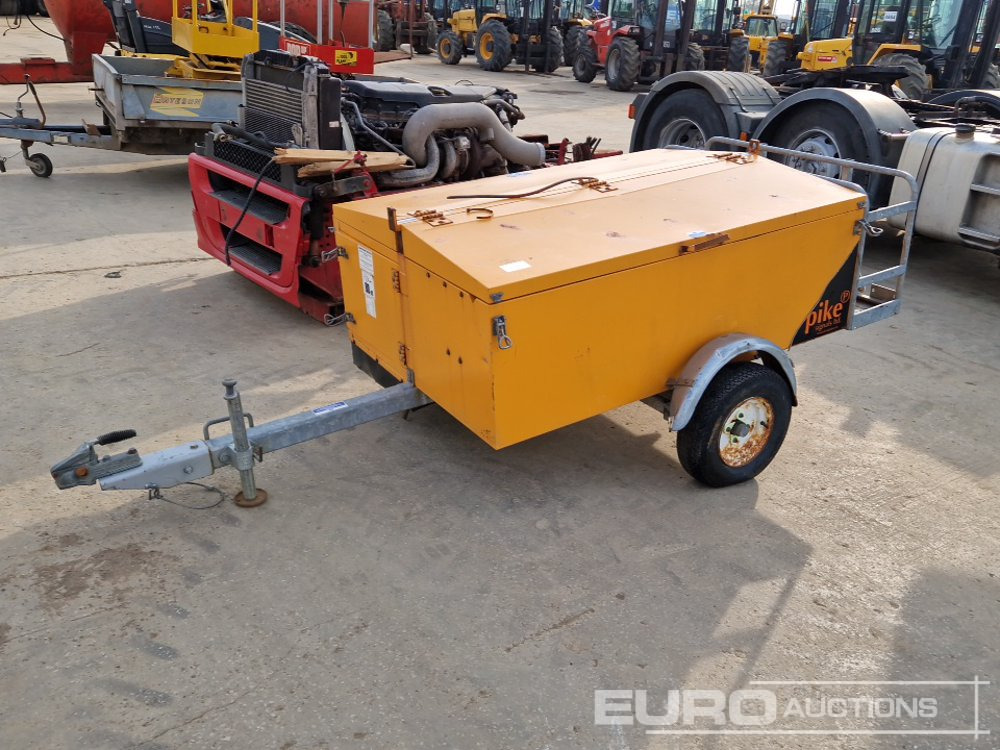 Pike Single Axle Portable 2 Way Traffic Light System - Gradbena oprema: slika 1 Pike Single Axle Portable 2 Way Traffic Light System - Gradbena oprema: slika 1