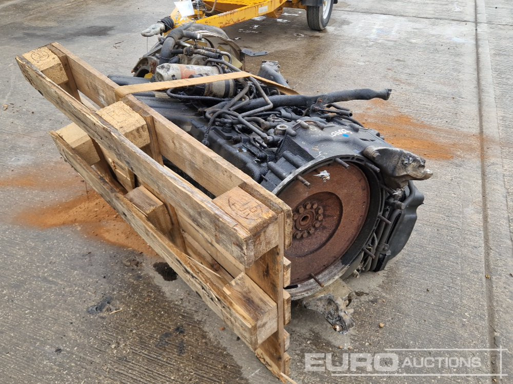Renault 6 Cylinder Engine - Motor: slika 3 Renault 6 Cylinder Engine - Motor: slika 3