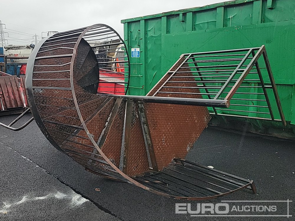 Spiral Staircase - Orodje/ Oprema: slika 3 Spiral Staircase - Orodje/ Oprema: slika 3