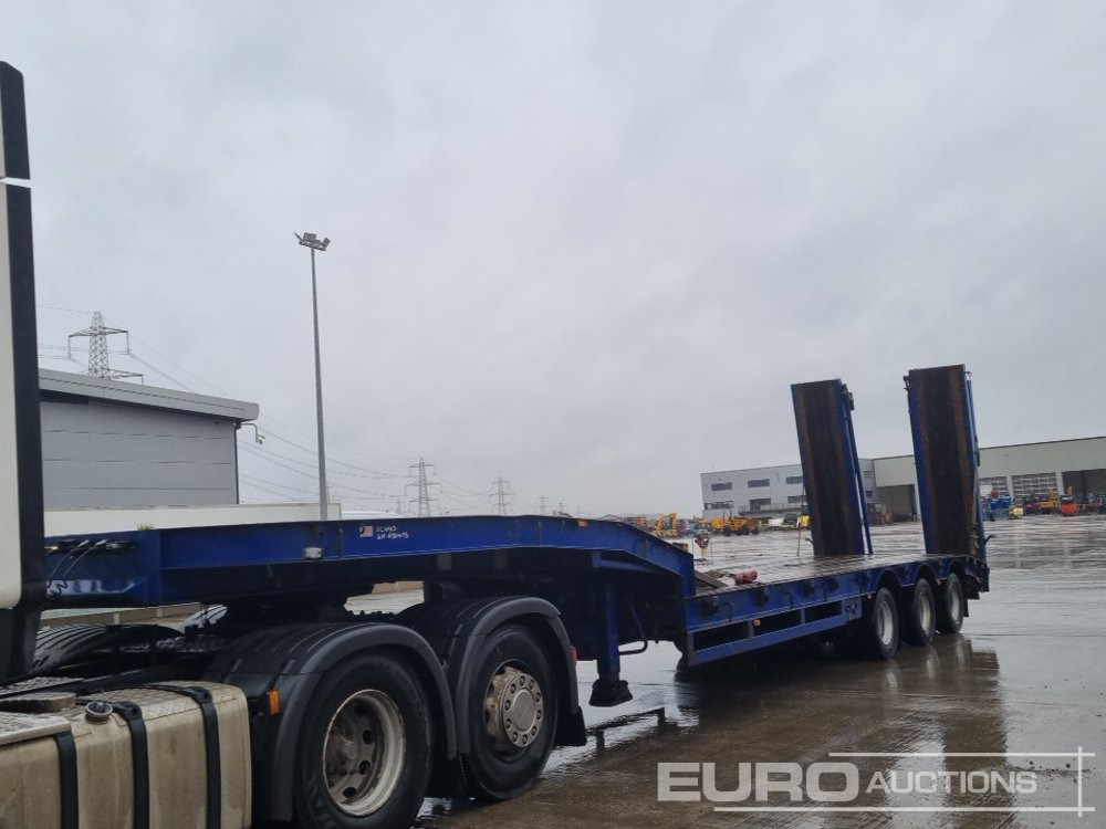 Tirsan Tri Axle Step Frame Low Loader Trailer, Neck Ramps, Out Riggers, Hydraulic Flip Toe Ramps - Nizko noseča polprikolica: slika 1 Tirsan Tri Axle Step Frame Low Loader Trailer, Neck Ramps, Out Riggers, Hydraulic Flip Toe Ramps - Nizko noseča polprikolica: slika 1