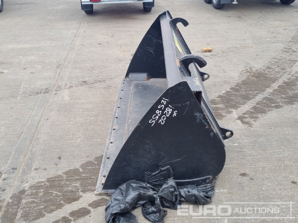 Unused 2024 Rhinox 72" Loading Bucket to suit Telehandler - Žlica: slika 4 Unused 2024 Rhinox 72" Loading Bucket to suit Telehandler - Žlica: slika 4
