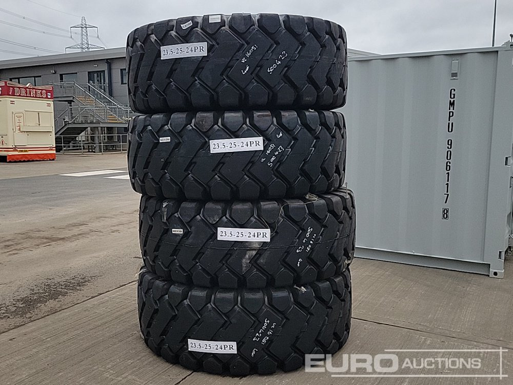 Unused 2025 23.5-25 24PR Tyres (4 of) - Guma: slika 1 Unused 2025 23.5-25 24PR Tyres (4 of) - Guma: slika 1