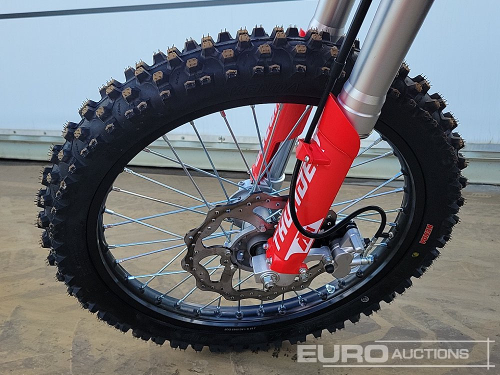 Motorno kolo Unused 2025 Apollo Thunder: slika 8