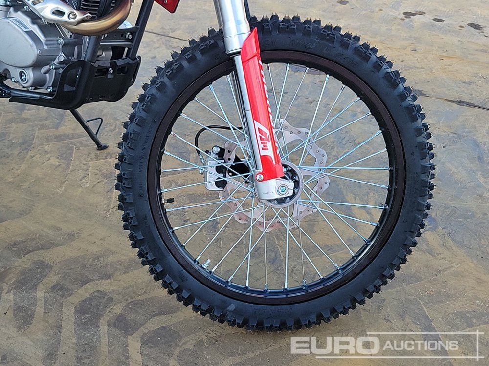 Motorno kolo Unused 2025 Apollo Thunder: slika 11