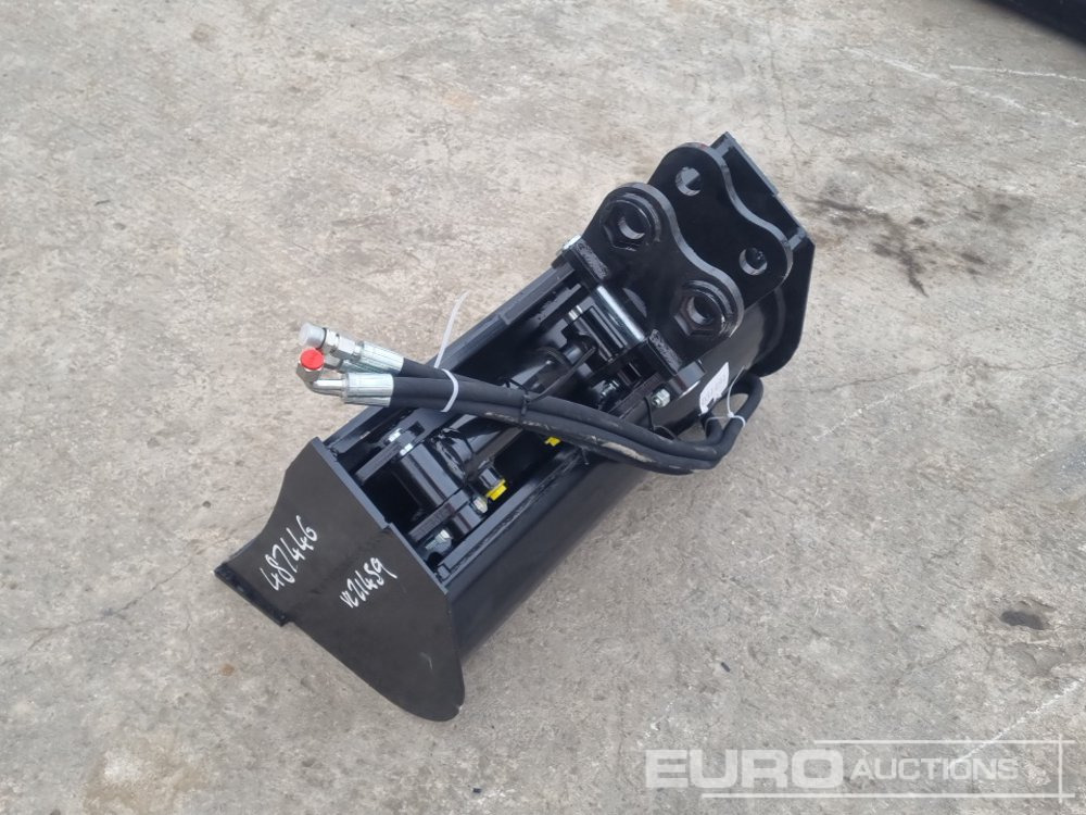 Unused 2025 Captok 24" Hydraulic Tilting Bucket 25mm Pin to suit Mini Excavator - Žlica: slika 3 Unused 2025 Captok 24" Hydraulic Tilting Bucket 25mm Pin to suit Mini Excavator - Žlica: slika 3